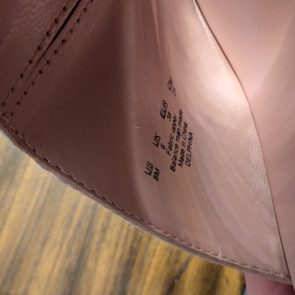 Blush wedge mule size 8 - Picture 6 of 6